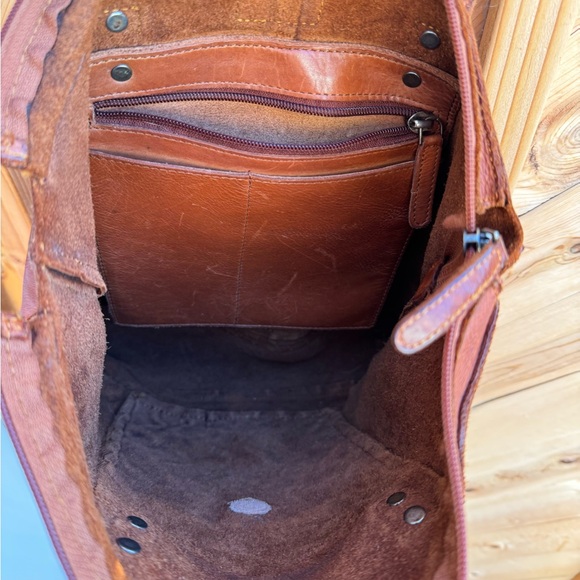 Vilenca Holland Zip Tote - Picture 8 of 11